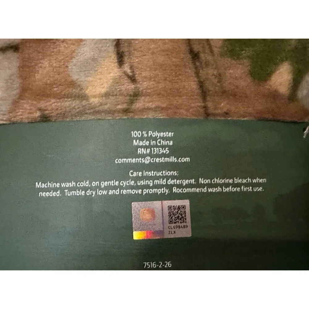 John Deere Oversized Plush Throw Blanket 60” x 70” Camo Print NWT
